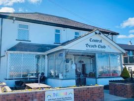 Lido Beach Holiday Park - Holiday Accommodation 14905 - North Wales - 1185631 - thumbnail photo 19
