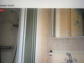 Brambleside (private land) - Holiday Accommodation 14918 - Mid Wales - 1185634 - thumbnail photo 8