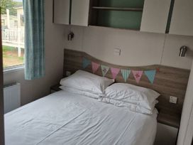 Doniford Bay - Holiday Accommodation 14922 - Devon - 1185637 - thumbnail photo 9