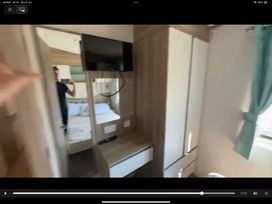 Doniford Bay - Holiday Accommodation 14922 - Devon - 1185637 - thumbnail photo 10