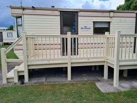 Happy Days Holiday Homes - Holiday Accommodation 14935 - Lincolnshire - 1185640 - thumbnail photo 2