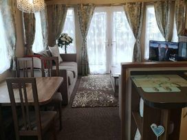 Sand Le Mere Holiday Village - Holiday Accommodation 14957 - North Yorkshire (incl. Whitby) - 1185646 - thumbnail photo 2