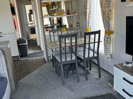 Primrose Valley Holiday Park - Holiday Accommodation 14970 - North Yorkshire (incl. Whitby) - 1185649 - thumbnail photo 5