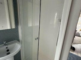 Primrose Valley Holiday Park - Holiday Accommodation 14970 - North Yorkshire (incl. Whitby) - 1185649 - thumbnail photo 12