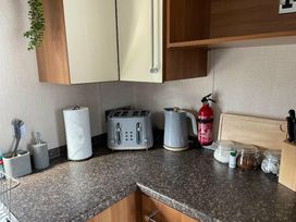 Lido Beach Holiday Park - Holiday Accommodation 14973 - North Wales - 1185650 - thumbnail photo 2