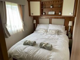 Lido Beach Holiday Park - Holiday Accommodation 14973 - North Wales - 1185650 - thumbnail photo 7