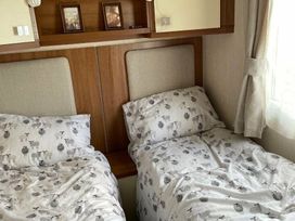 Lido Beach Holiday Park - Holiday Accommodation 14973 - North Wales - 1185650 - thumbnail photo 8
