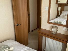 Lido Beach Holiday Park - Holiday Accommodation 14973 - North Wales - 1185650 - thumbnail photo 14