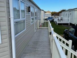 Lido Beach Holiday Park - Holiday Accommodation 14973 - North Wales - 1185650 - thumbnail photo 17