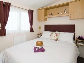 Butlins Skegness - Holiday Accommodation 1500 - Lincolnshire - 1185654 - thumbnail photo 2