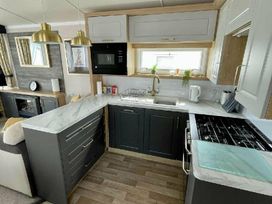 Weymouth Bay Holiday Park - Holiday Accommodation 15002 - Dorset - 1185655 - thumbnail photo 3