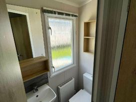 Weymouth Bay Holiday Park - Holiday Accommodation 15002 - Dorset - 1185655 - thumbnail photo 7