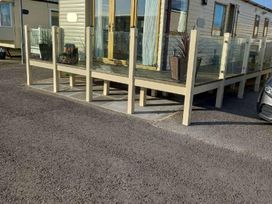 Happy Days Caravan Park - Holiday Accommodation 15007 - North Wales - 1185658 - thumbnail photo 4
