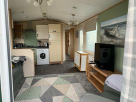 Tingdene North Denes Caravan Park - Holiday Accommodation 15010 - Suffolk & Essex - 1185660 - thumbnail photo 4