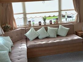 Lyons Winkups and Primrose - Holiday Accommodation 15013 - North Wales - 1185662 - thumbnail photo 9