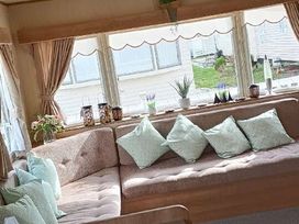 Lyons Winkups and Primrose - Holiday Accommodation 15013 - North Wales - 1185662 - thumbnail photo 10