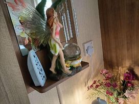 Lyons Winkups and Primrose - Holiday Accommodation 15013 - North Wales - 1185662 - thumbnail photo 18