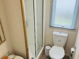 Seton Sands Caravan Park - Holiday Accommodation 15035 - Scottish Lowlands - 1185665 - thumbnail photo 11