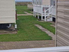 Broadland Sands - Holiday Accommodation 15063 - Suffolk & Essex - 1185670 - thumbnail photo 13