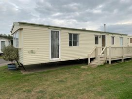 Sundowner Holiday Park - Holiday Accommodation 15072 - Norfolk - 1185671 - thumbnail photo 2