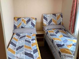 Sundowner Holiday Park - Holiday Accommodation 15072 - Norfolk - 1185671 - thumbnail photo 5