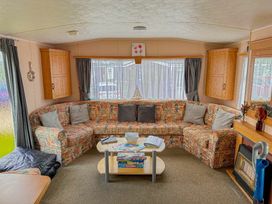 Sundowner Holiday Park - Holiday Accommodation 15072 - Norfolk - 1185671 - thumbnail photo 9