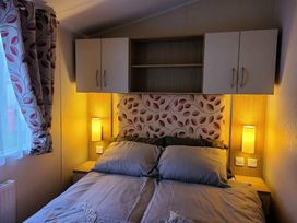 Cleethorpes Beach Holiday Park - Holiday Accommodation 15110 - Lincolnshire - 1185679 - thumbnail photo 8