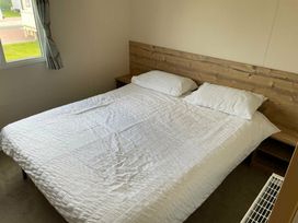 Golden Gate Holiday Centre - Holiday Accommodation 15119 - North Wales - 1185681 - thumbnail photo 6