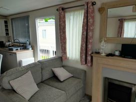 Pendine Sands - Holiday Accommodation 15127 - South Wales - 1185683 - thumbnail photo 15