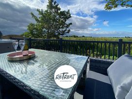 Patrington Haven Leisure Park - Holiday Accommodation 15130 - North Yorkshire (incl. Whitby) - 1185684 - thumbnail photo 2