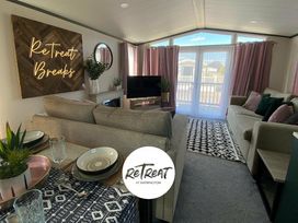 Patrington Haven Leisure Park - Holiday Accommodation 15130 - North Yorkshire (incl. Whitby) - 1185684 - thumbnail photo 6