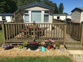 Hele Valley Holiday Park - Holiday Accommodation 15137 - Devon - 1185687 - thumbnail photo 1