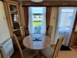 Golden Palm Resort - Holiday Accommodation 15142 - Lincolnshire - 1185689 - thumbnail photo 4