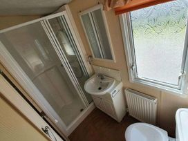 Golden Palm Resort - Holiday Accommodation 15142 - Lincolnshire - 1185689 - thumbnail photo 10