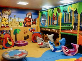 Golden Palm Resort - Holiday Accommodation 15142 - Lincolnshire - 1185689 - thumbnail photo 18