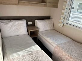 Rockley Park - Holiday Accommodation 1515 - Dorset - 1185690 - thumbnail photo 7