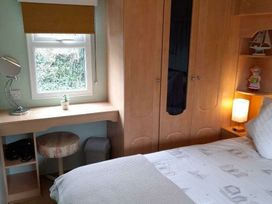 Gilfach Caravan and Camping - Holiday Accommodation 15189 - North Wales - 1185700 - thumbnail photo 16