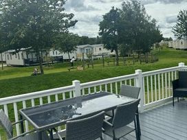 Tattershall Lakes Country Park - Holiday Accommodation 15201 - Lincolnshire - 1185704 - thumbnail photo 2