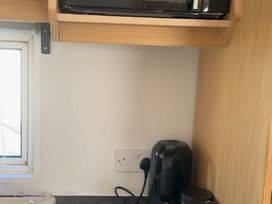 Sealands Caravan Park - Holiday Accommodation 15223 - Lincolnshire - 1185707 - thumbnail photo 8
