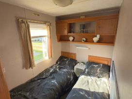 Sealands Caravan Park - Holiday Accommodation 15223 - Lincolnshire - 1185707 - thumbnail photo 11