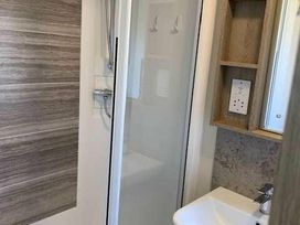 Church Farm Holiday Village - Holiday Accommodation 15229 - Hampshire - 1185708 - thumbnail photo 9