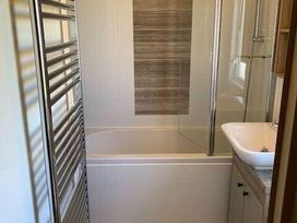 Church Farm Holiday Village - Holiday Accommodation 15229 - Hampshire - 1185708 - thumbnail photo 15
