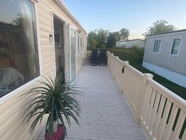 Patrington Haven Leisure Park - Holiday Accommodation 15269 - North Yorkshire (incl. Whitby) - 1185712 - thumbnail photo 4