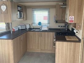Patrington Haven Leisure Park - Holiday Accommodation 15269 - North Yorkshire (incl. Whitby) - 1185712 - thumbnail photo 7