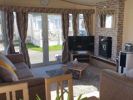 Patrington Haven Leisure Park - Holiday Accommodation 15269 - North Yorkshire (incl. Whitby) - 1185712 - thumbnail photo 13