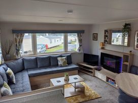 Seton Sands Caravan Park - Holiday Accommodation 15278 - Scottish Lowlands - 1185716 - thumbnail photo 2