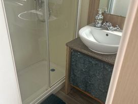 Lido Beach Holiday Park - Holiday Accommodation 15292 - North Wales - 1185720 - thumbnail photo 10