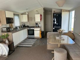 Lido Beach Holiday Park - Holiday Accommodation 15292 - North Wales - 1185720 - thumbnail photo 12