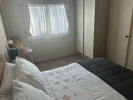 Lido Beach Holiday Park - Holiday Accommodation 15292 - North Wales - 1185720 - thumbnail photo 14