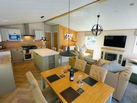Hoburne Devon Bay - Holiday Accommodation 15299 - Devon - 1185722 - thumbnail photo 2